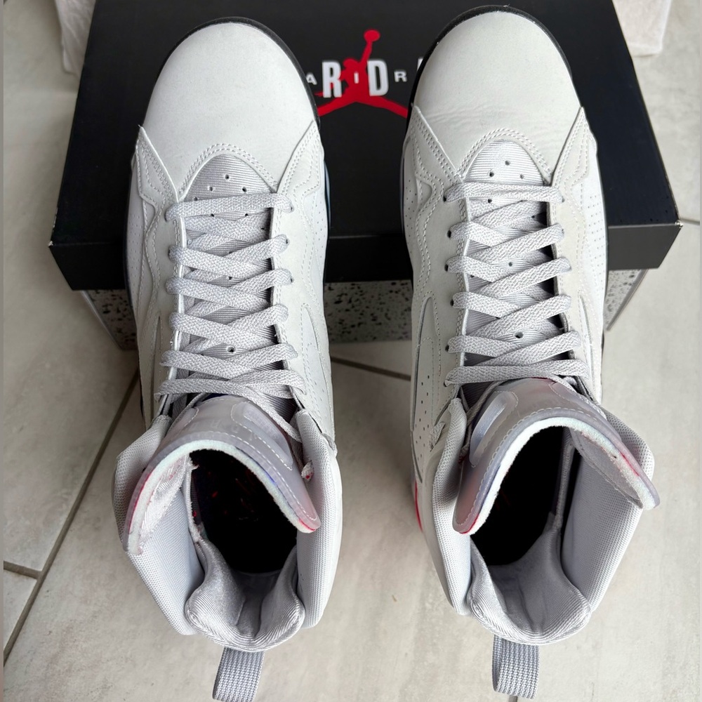 Men’s Size 12 Air Jordan MVP “Raptors Home” - Picture 9 of 13